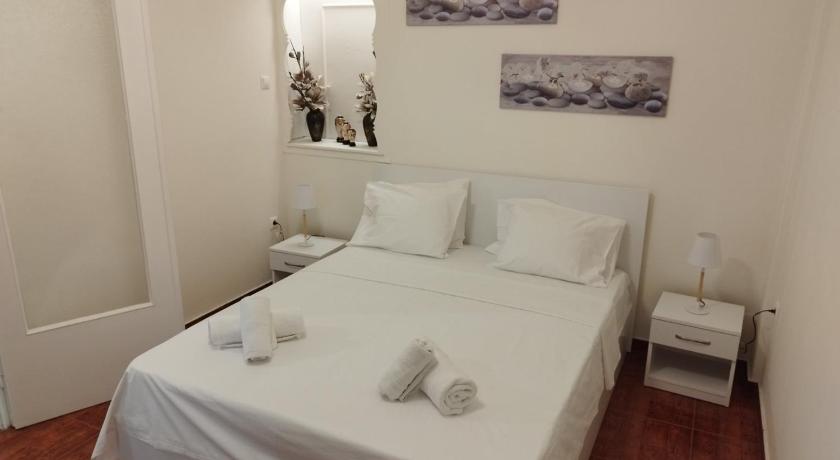 Zeus Apartment - image 12