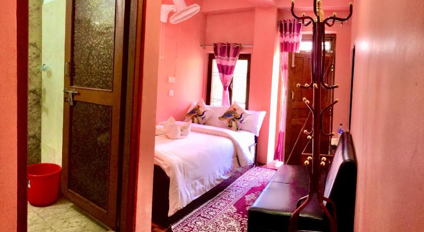 Shristi Hotel & Lodge photo