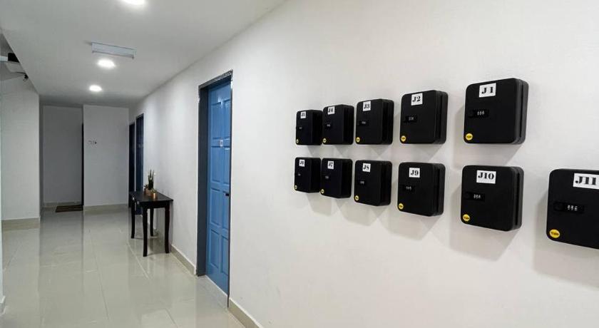 IBAI BEACH GUESTHOUSE photo