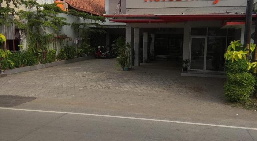 Hotel Maya photo