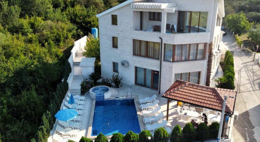 Villa Rakhimov — Hotel in Herceg Novi