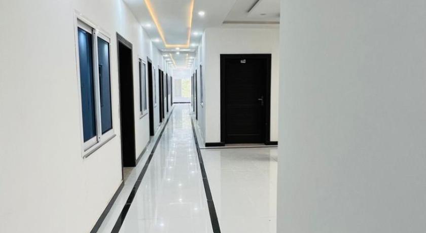 Hotel 11 photo