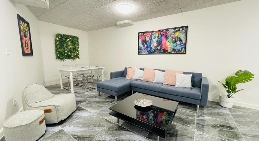 aday - Luxurious 3 bedroom - Modern Living Apartment