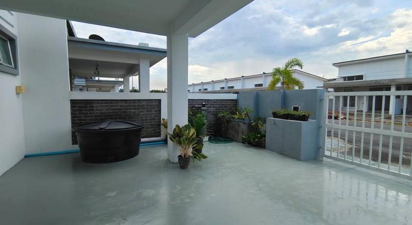 RUMAH AINA Homestay Bukit Changgang Private Pool photo