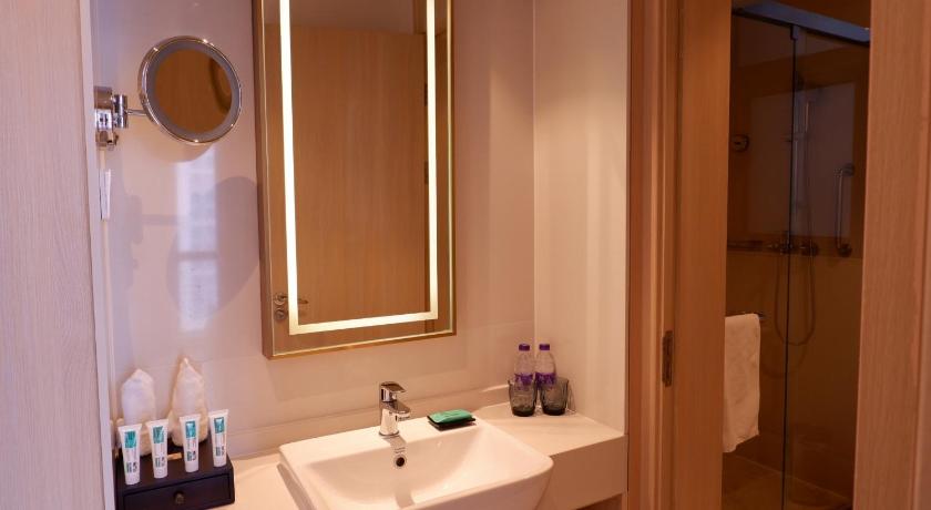 Image of Deluxe One-Bedroom Twin 2