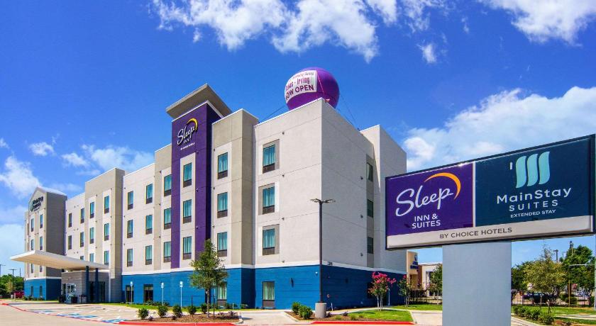 MainStay Suites photo