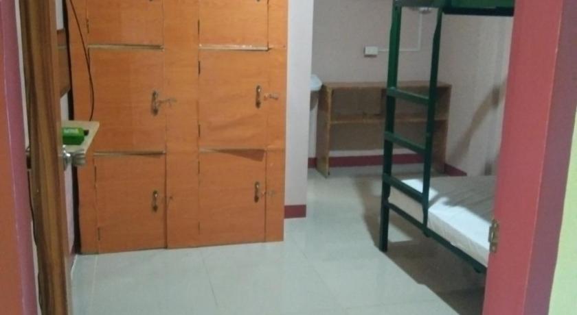 Cebu RMS Travellers Inn Hotel room