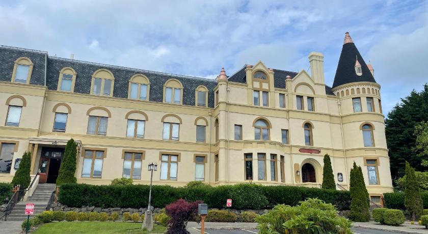Manresa Castle — Hotel in Port Townsend (WA)