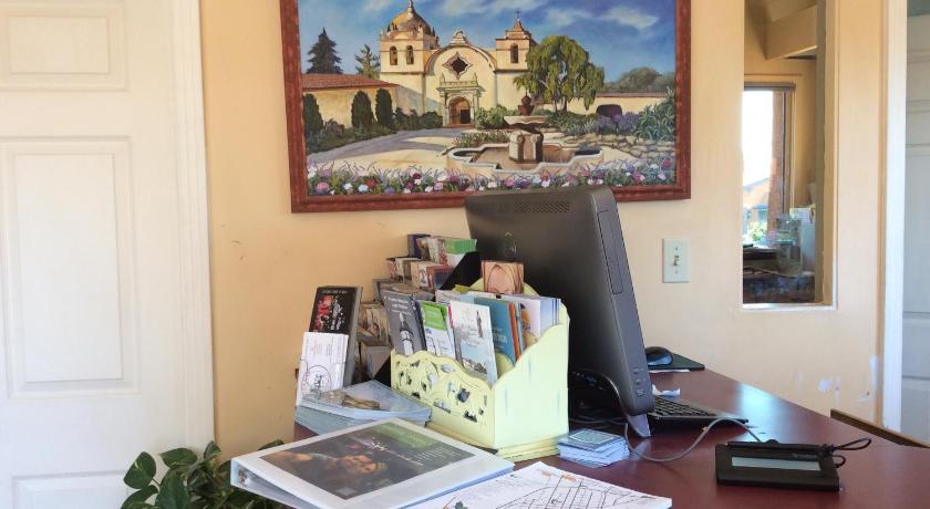Los Padres Inn photo