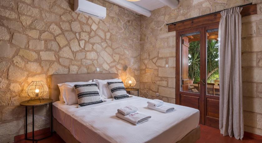Image of Deluxe Three Bedroom Villa with Private Pool 14