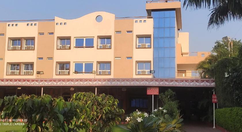Ruchishree Garden — Hotel in Ujjain