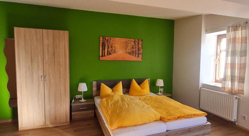 Wurzelrudis Hostel