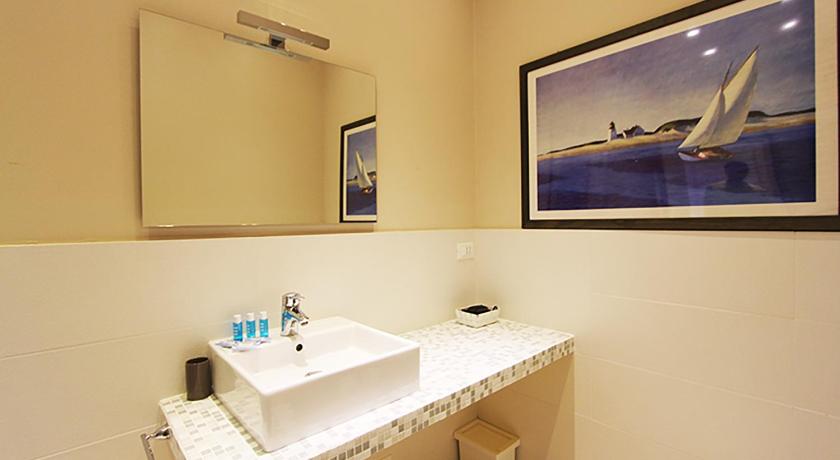 Image of Double Room 9