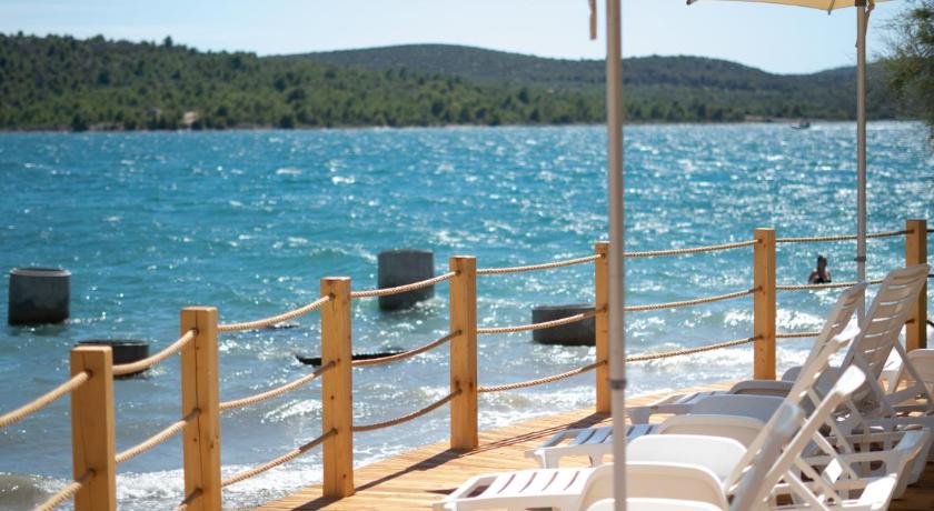 Hotel Miran Pirovac photo