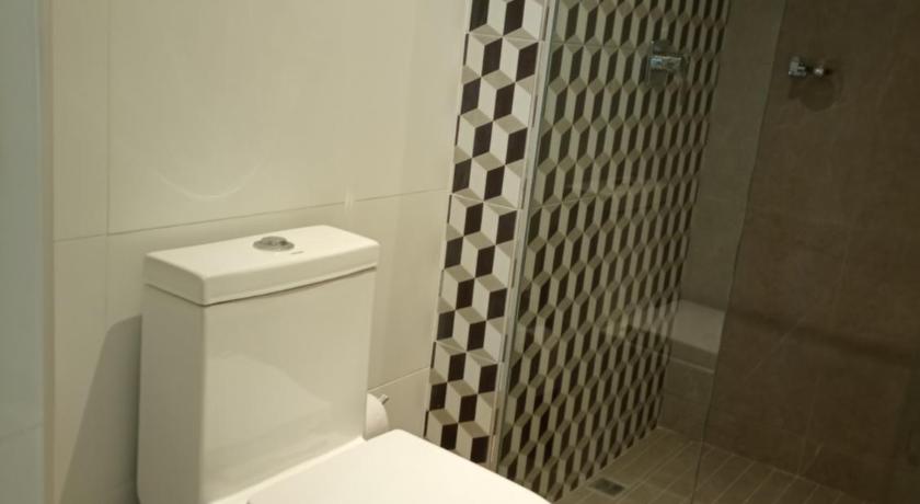Linda Suite - image 9