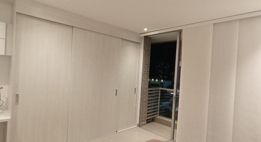 Linda Suite - image 7
