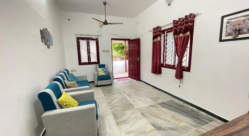 WHITE HOUSE - 3BHK Elite Apartment photo