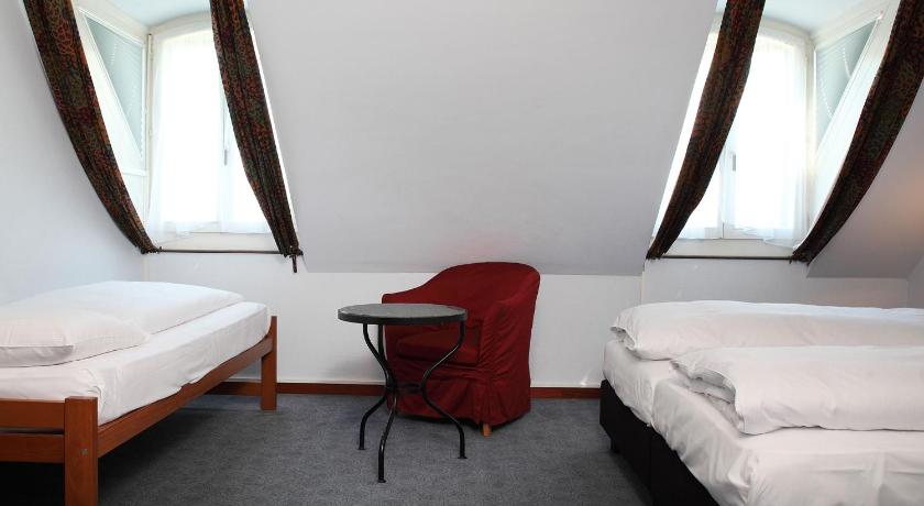 Imagine din Cameră de familie (3 adulţi) (Family Room (3 Adults)) 5
