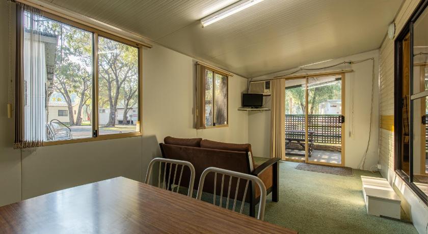 Lazy Days Caravan Park photo