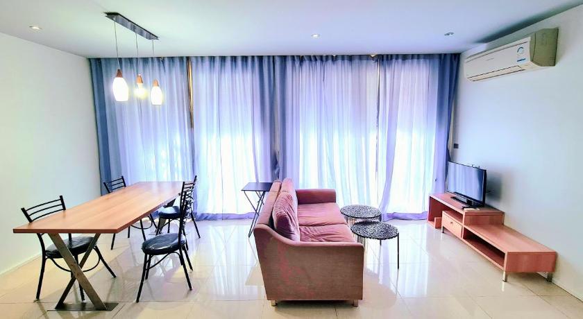 Image of Two Bedroom Apartment with Pool View 6