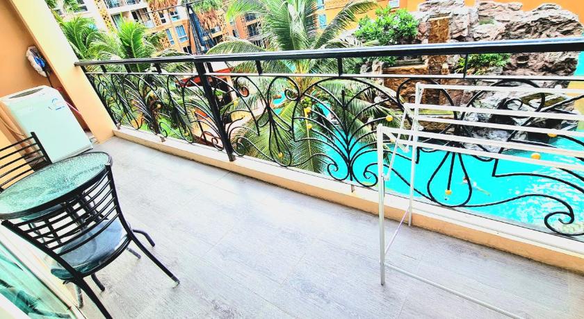 Image of Two Bedroom Apartment with Pool View 15