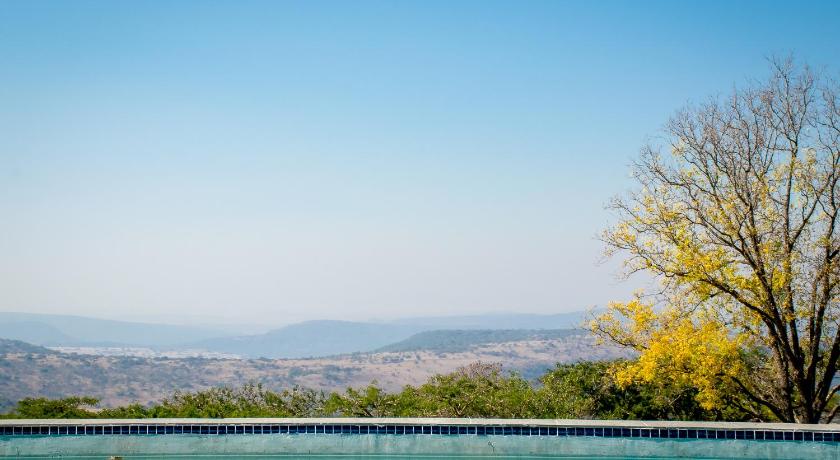 Utdley Rorkes Drift Lodge 3-Star Hotel room