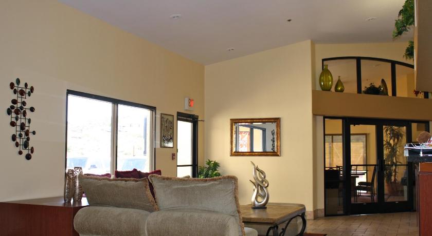Days Inn by Wyndham Globe photo