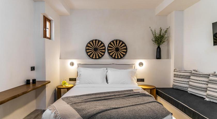 Amer Suites — Hotel in Santorini