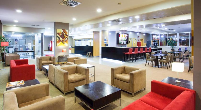 奥埃拉什 Holiday Inn Express Lisbon-Oeiras By IHG 3星级 酒店 大堂