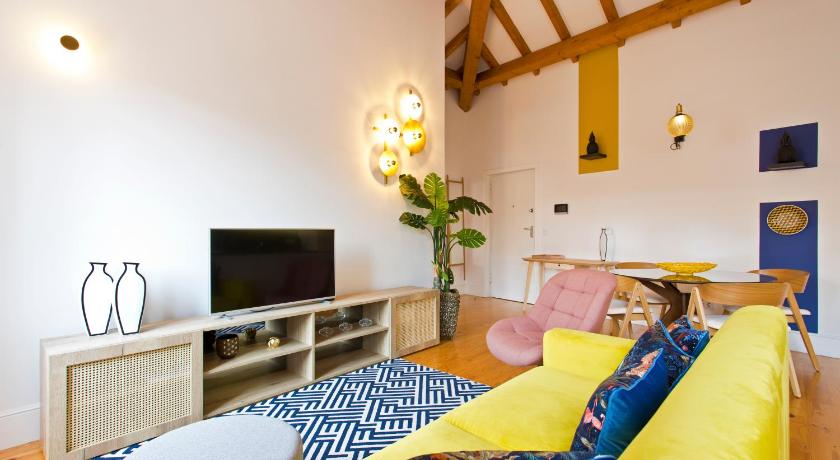 BOUTIQUE Rentals-THE ALMA Apt w/ balcony - 26