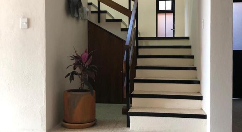 オアハカ Casa Cronica 4つ星 ゲストハウス ロビー