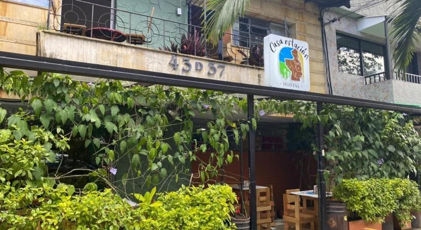 Casa Estacion Hostal y Restaurante — Hotel in Medellín