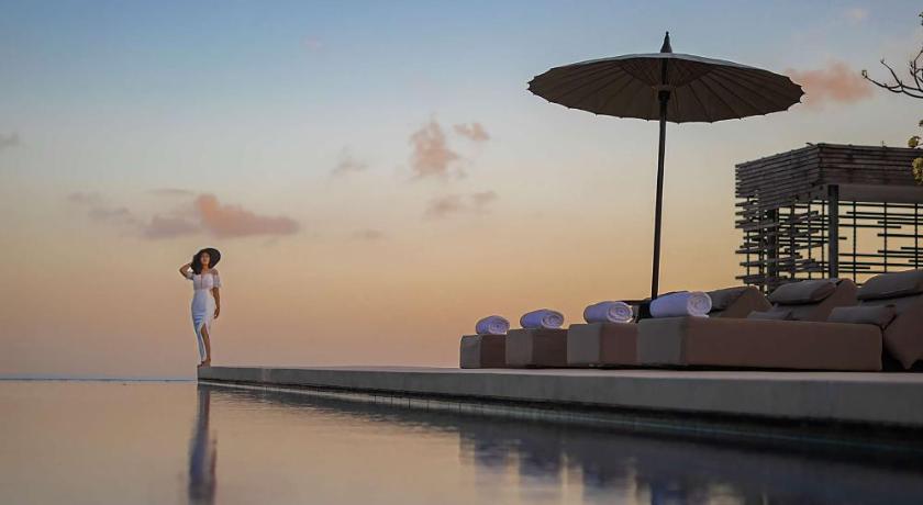 Image of 3 Bedroom Hillside Villa 13