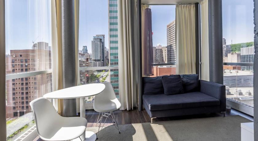 Image of One-Bedroom Suite 7