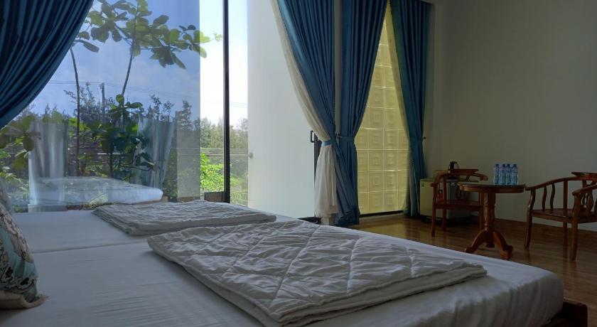 Tuy Hoa Beach Hotel – Tuy Hòa