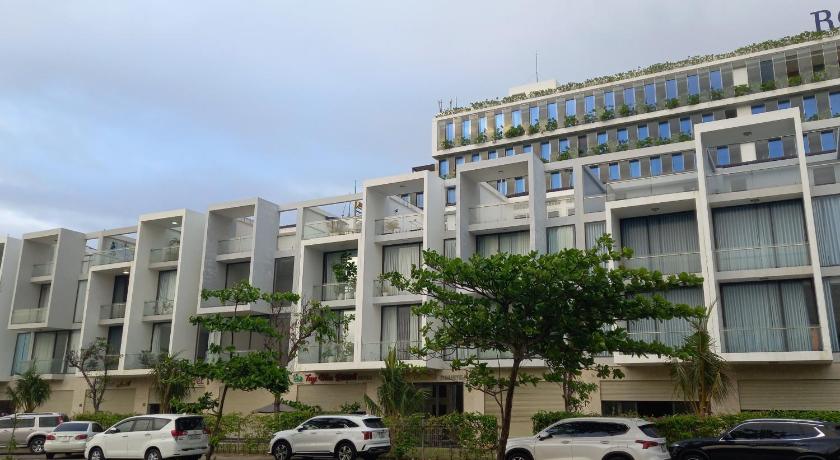 Tuy Hoa Beach Hotel – Tuy Hòa