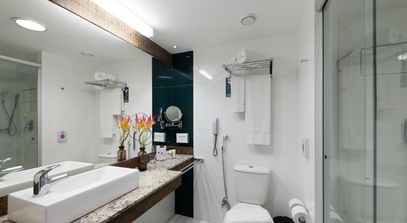 Image of Superior Double Bed 2