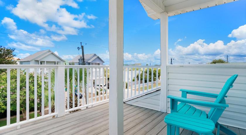 a patio view of a house with a view of the ocean, The Alexander By RealJoy Vacations in Destin (FL)