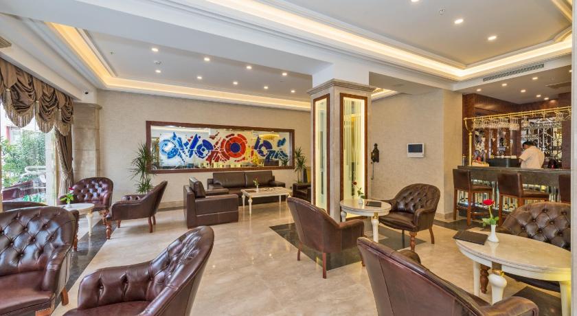 Glorious Hotel - image 14