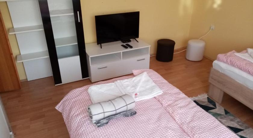 Lale's Room photo