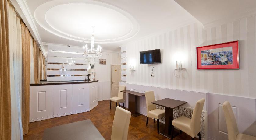 Versal Hotel photo
