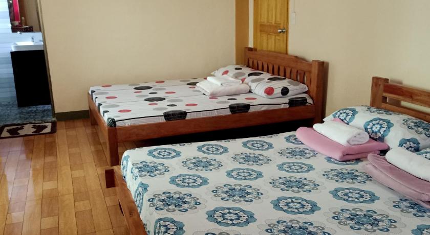 JO-ZA-NA's Hostel(bed and breakfast) photo