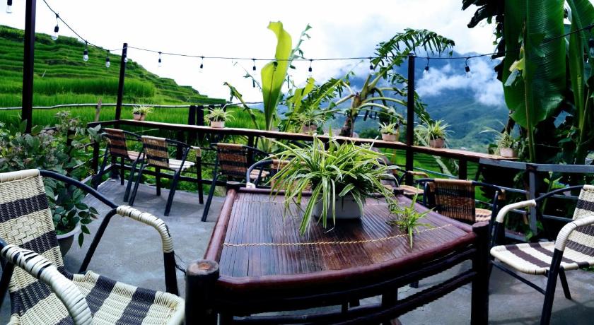 サパ Surelee Homestay 3つ星 ゲストハウス ロビー