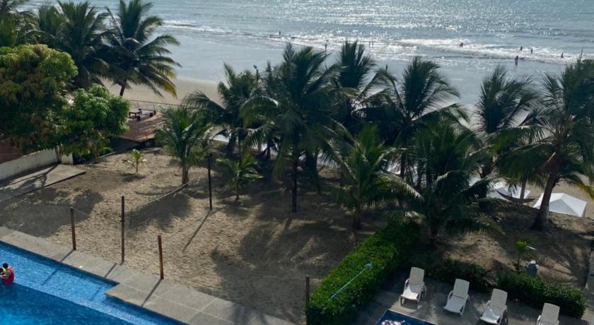 Departamentos frente al mar en Resort Playa Azul-Tonsupa photo