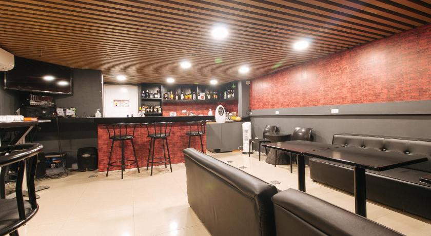 RedDoorz Plus @ La Belle Residences Makati City – Manila, Metro Manila, ME