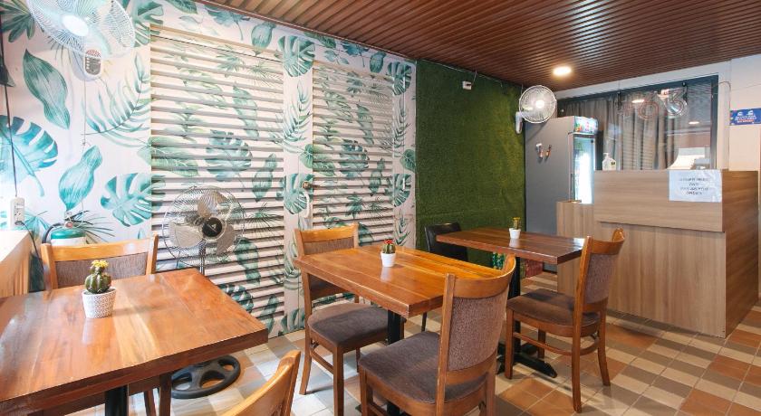 RedDoorz Plus @ La Belle Residences Makati City – Manila, Metro Manila, ME