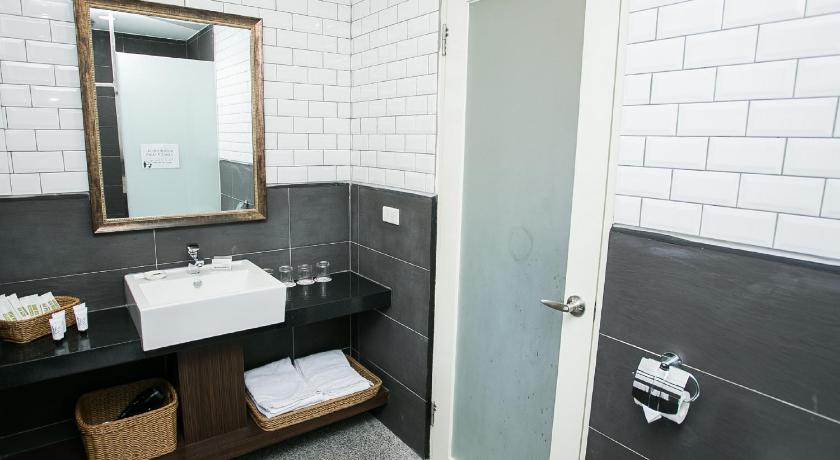 Image of Deluxe Quadruple Room 2