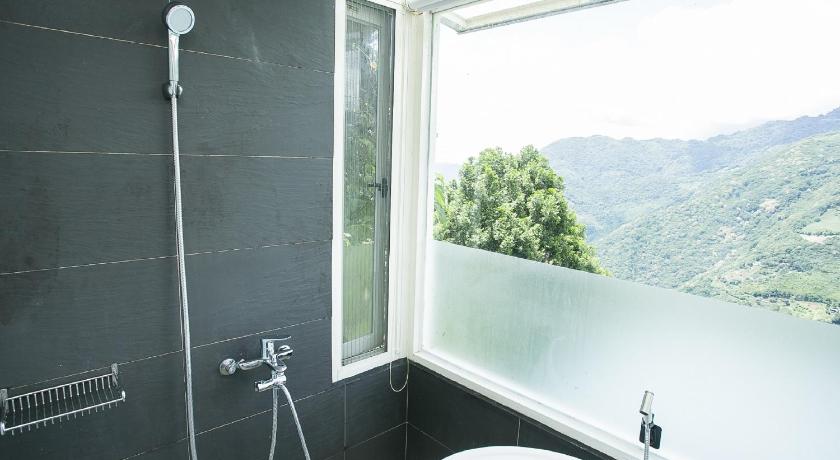 Image of Superior Quadruple Room 7