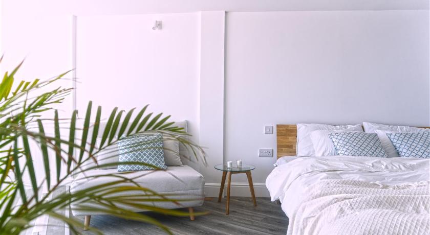 Spectacular Beachfront Duplex on the Mediterranean - Caleta, Catalan Bay photo