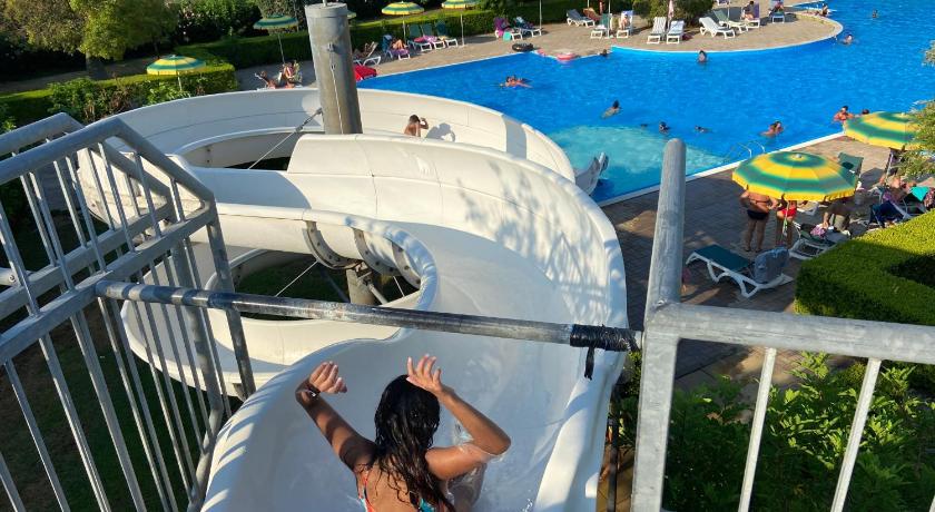 Pizzo Beach Club photo